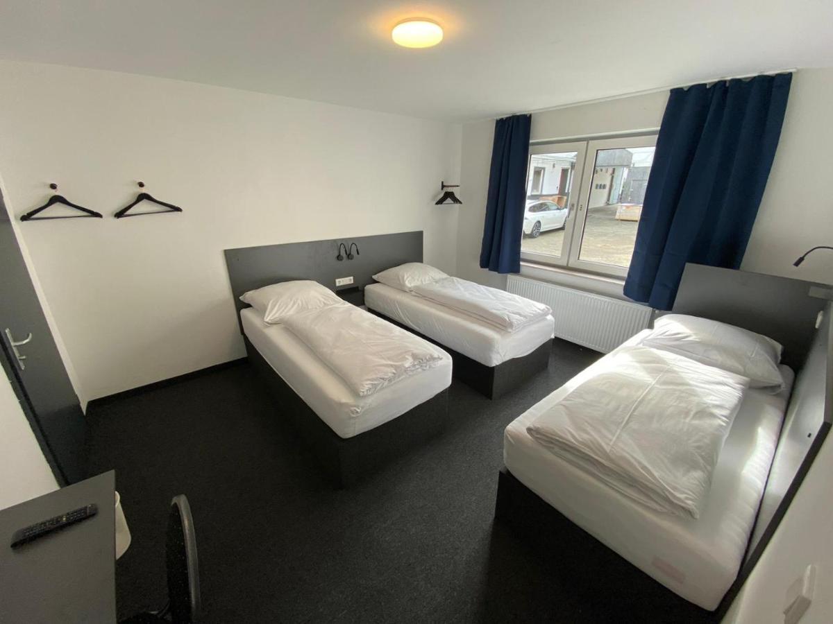Hotel Zzzimple - Staffless & Self Check-In Pillig Exteriér fotografie